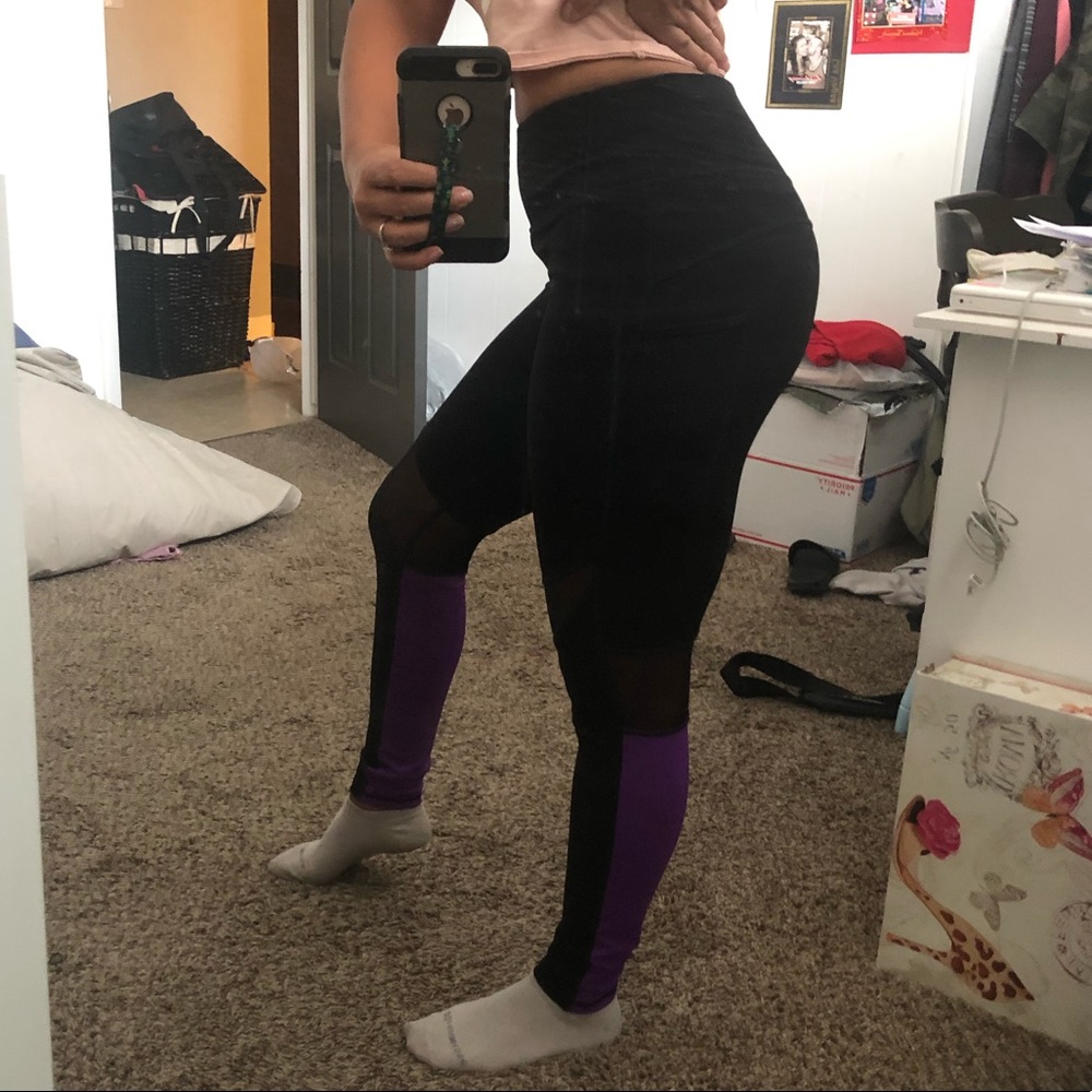 Pop Fit mesh leggings with pockets!